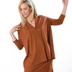 Bryn WALKER Baxter Faux Suede Dolman Sleeve Top Tunic Boxy